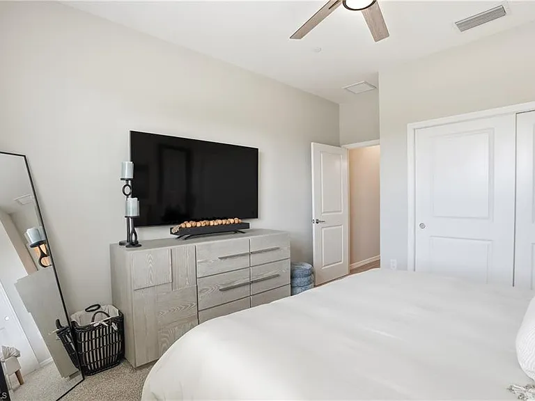 11851 Venetian Lagoon Dr #202 — Photo 31
