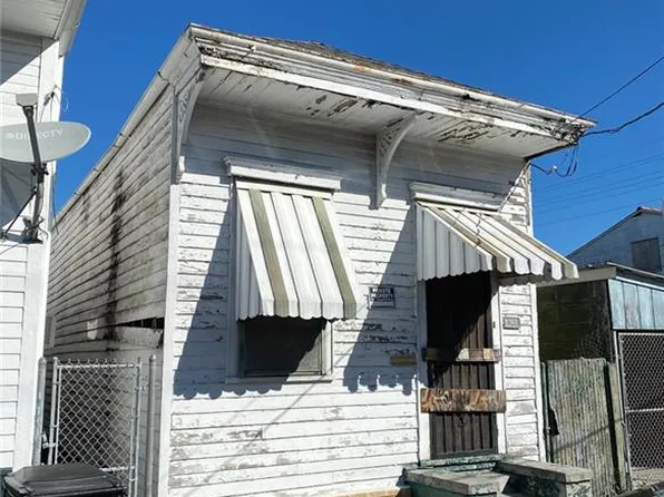 1633 Urquhart St, New Orleans, LA 70116