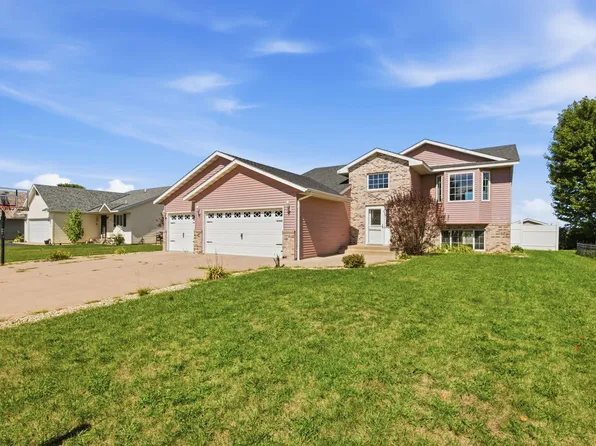 716 Ochotto Lake Dr, Avon, MN 56310