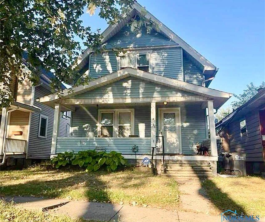 1st image of 838 Geneva Ave