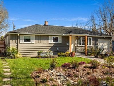 9240 30th Avenue SW, Seattle, WA, 98126