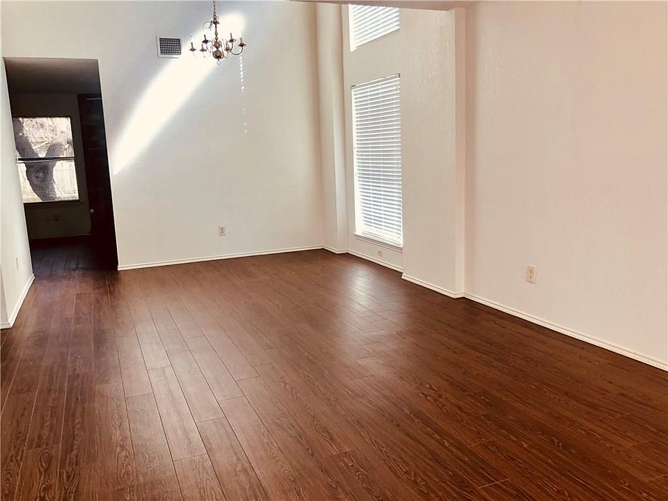 1st image of 13327 Black Canyon Dr