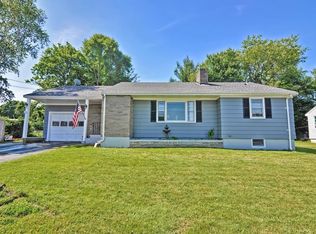 75 Brackett Ave, Tiverton, RI 02878