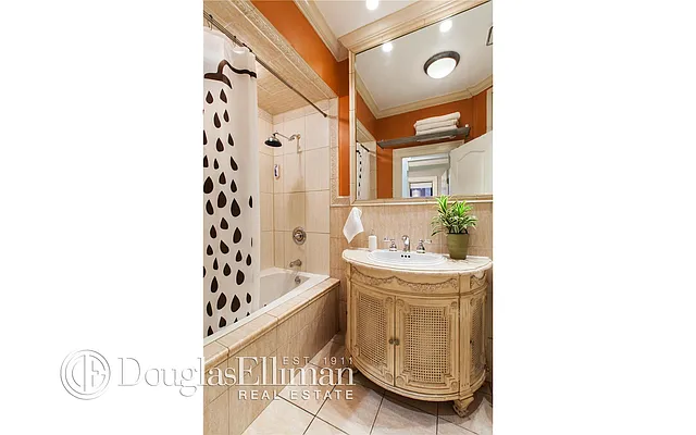 Sold by Douglas Elliman | media 18