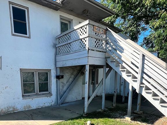 2nd image of 458 W Broadway St APT 2