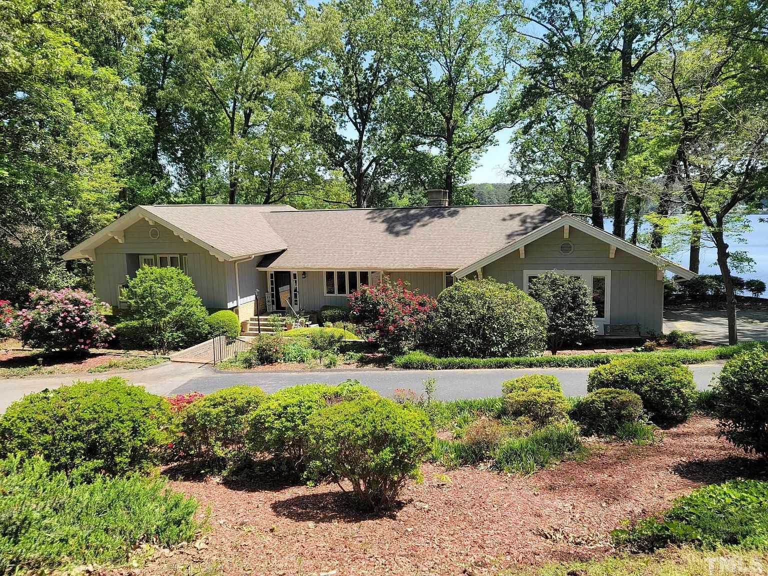 258 Lakeview Dr, Sanford, NC 27332 MLS 2507997 Zillow
