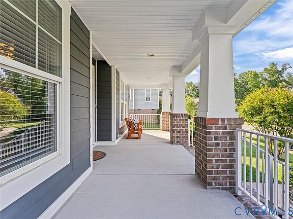 5th image of 1524 Montcroft Way