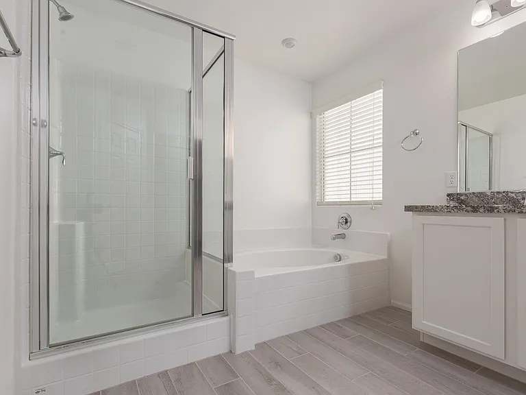 8045 Skye Foxx St — Photo 28