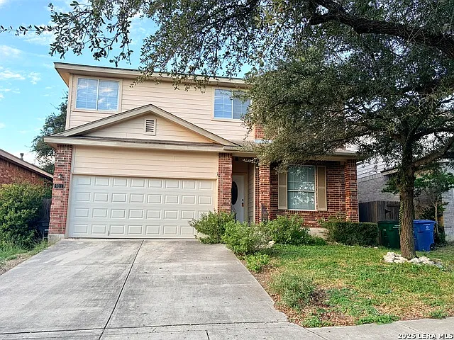4 bed, 2.5 bath, 2361 sqft, $2,100 — Photo 1