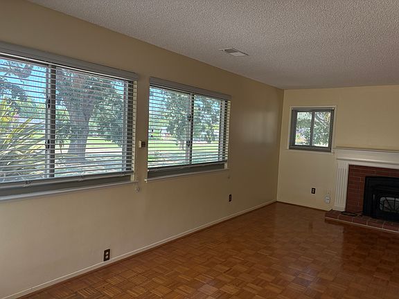 4th image of 166 Oak Island Dr