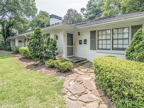 4th image of 432 Collier Rd NW
