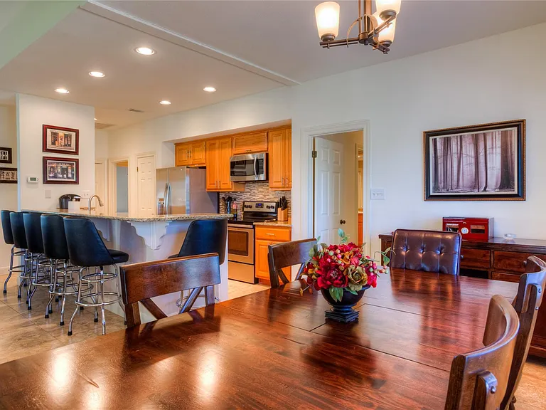1924 Clubhouse Hill Dr #25 — Photo 5