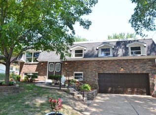 10621 Glenshire Ter, Saint Louis, MO 63123
