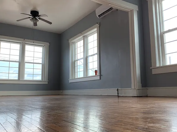 1 E Main St #1, Chanute, KS 66720