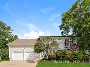 4483 SW Bowsprit Dr, Lees Summit, MO 64082