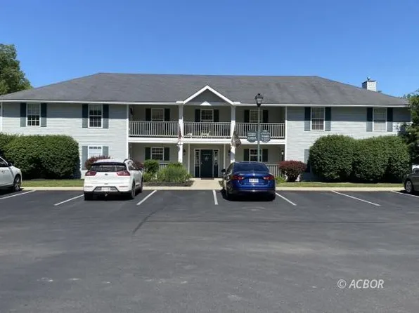 15 S Shafer St APT 706, Athens, OH 45701