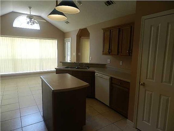 5th image of 2220 Calle De Castelar