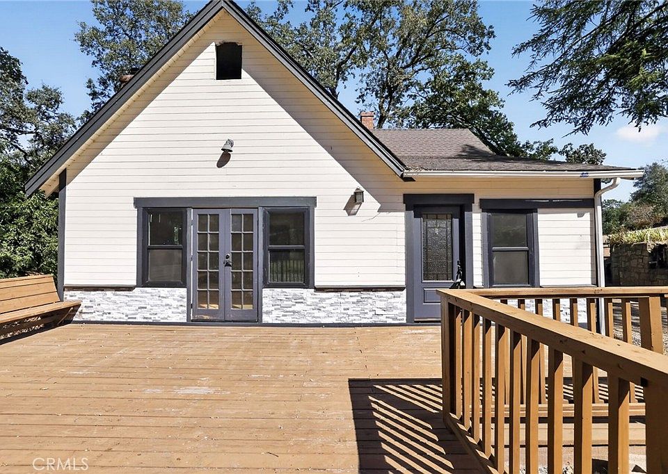 1st image of 437 Forni Rd