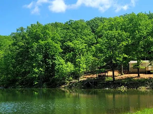 415 Spencer Dr, Spencer, TN 38585