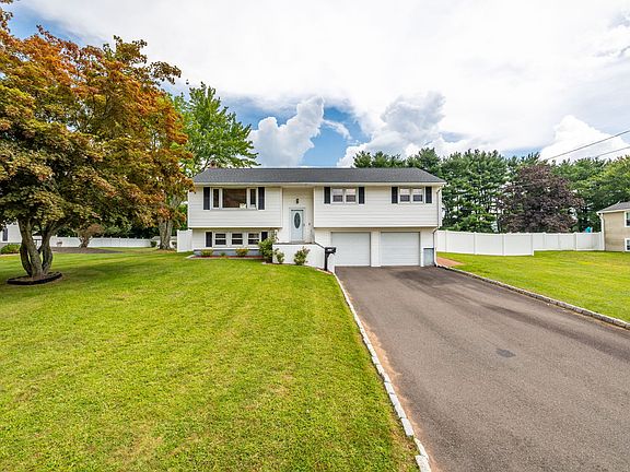5th image of 260 Diane Dr