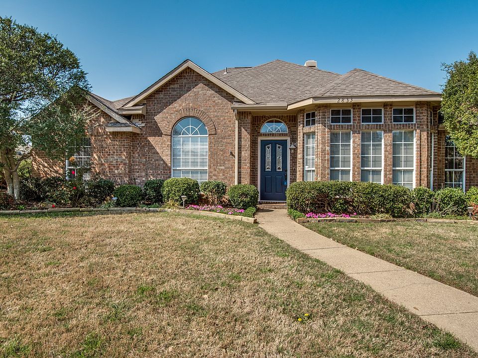 1st image of 2833 Panorama Dr