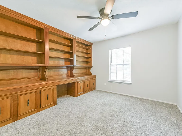 2203 Riverford Dr — Photo 29