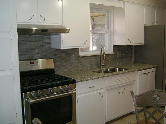3rd image of 22509 Rivergate Dr