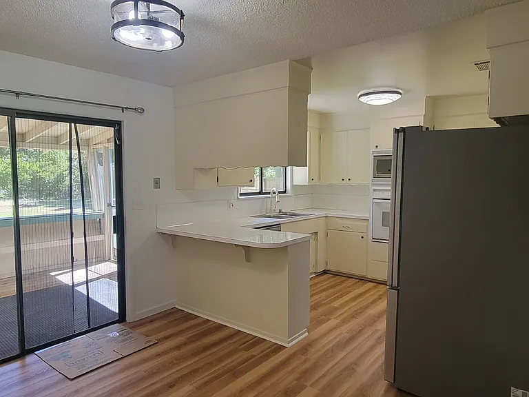 21855 Belmont Dr — Photo 5