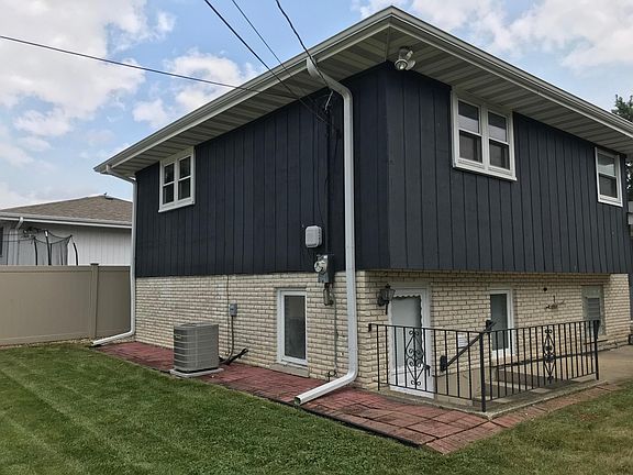2nd image of 10334 S Knox Ave
