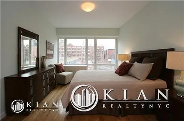 Rented by Kian Realty | media 14