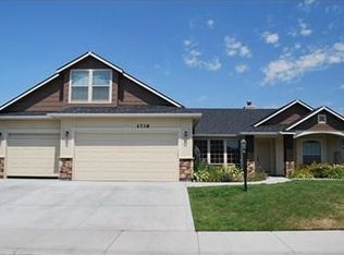 2738 W Ditch Creek Dr, Meridian, ID 83646