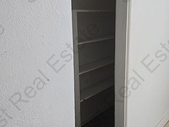 4th image of 1320 Pile St #5