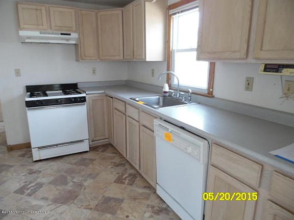 3rd image of 69 Jennie Dr