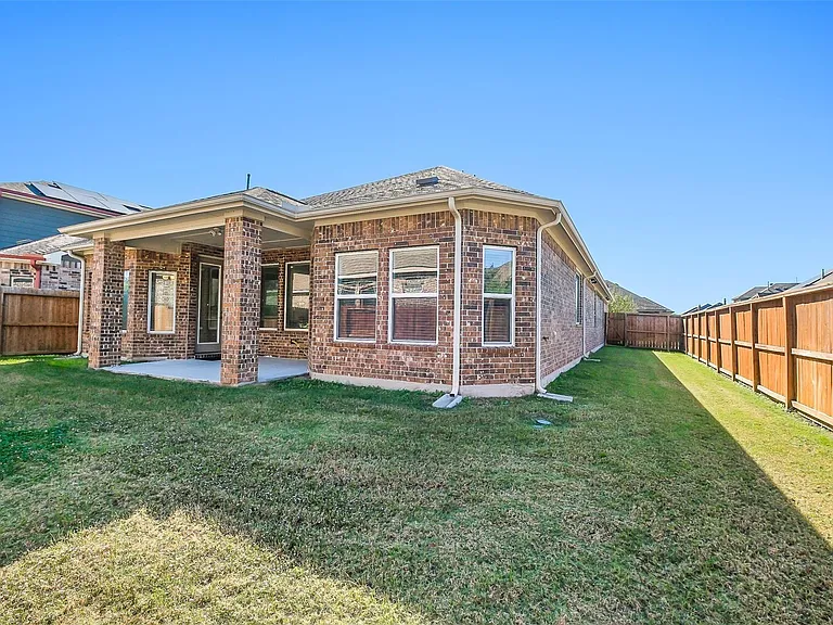 18314 Southwood Creek Dr — Photo 33
