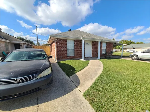 3820-3822 Juno Dr, Chalmette, LA 70043