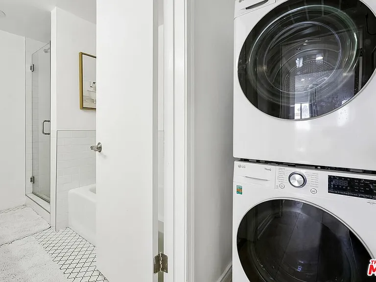 125 Montana Ave #304 — Photo 19