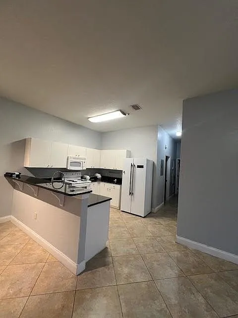 2 bed, 2.0 bath, 1125 sqft, $1,800 — Photo 3