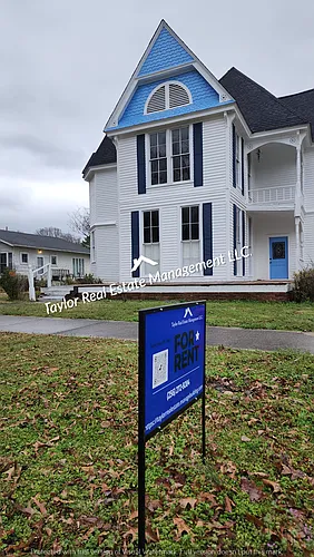 1100 N Montgomery Ave Photo 1