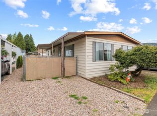 2373 Kingfisher Ln, Kelso, WA 98626