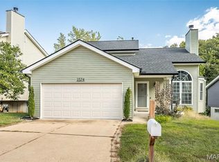 1574 Glenn Brooke Woods Cir, Ballwin, MO