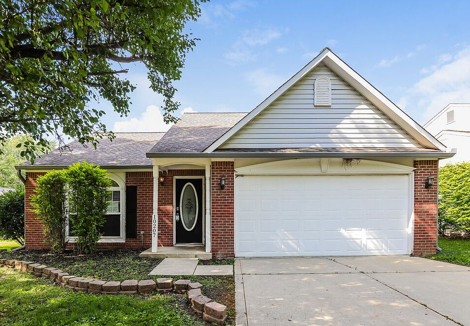 1st image of 10207 Carmine Dr