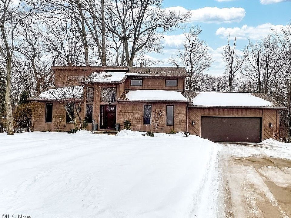 1st image of 8006 Buckthorn Dr
