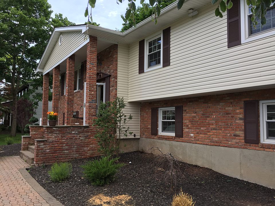 2nd image of 64 Joan Dr