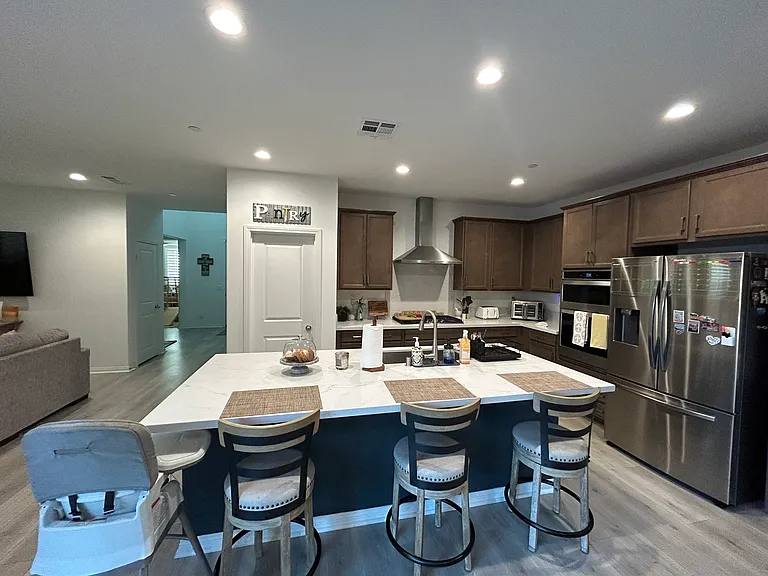 4563 Highland Ave — Photo 11