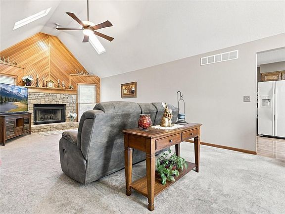4th image of 4109 NW 64th Pl
