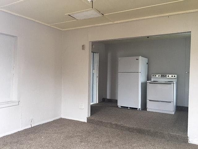 2nd image of 5527 1/2 NW 41st St