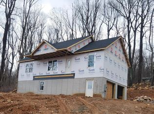 120 Source Ln, Linden, VA 22642