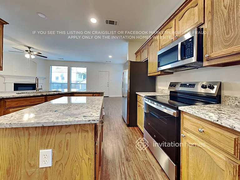 2713 Lynx Ln — Photo 7