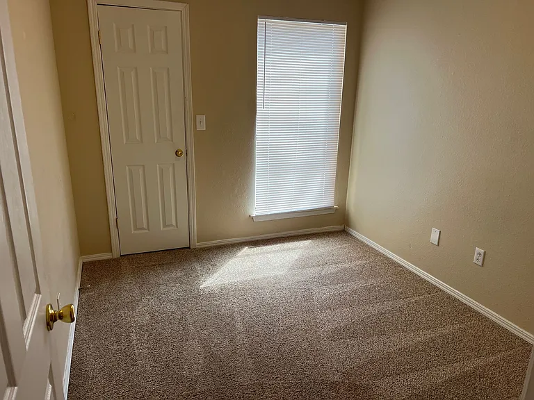 1200 N Cedar Ave #312 — Photo 10