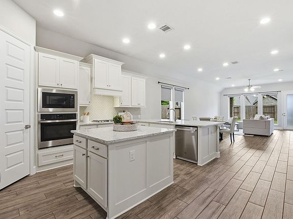 4th image of 7354 Mount Greylock Loop